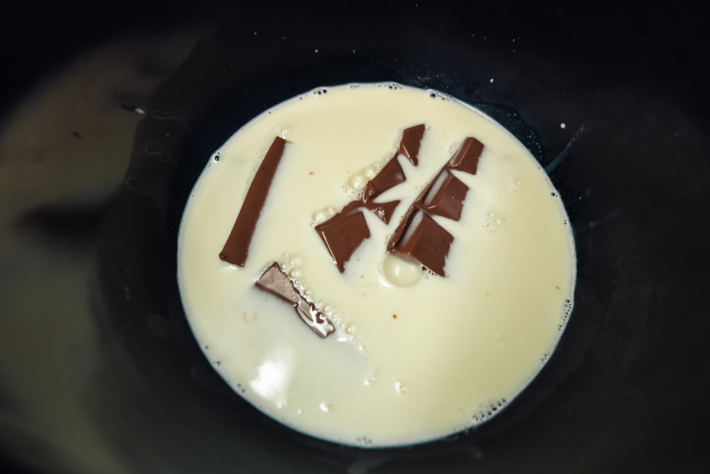 melting chocolate in cream