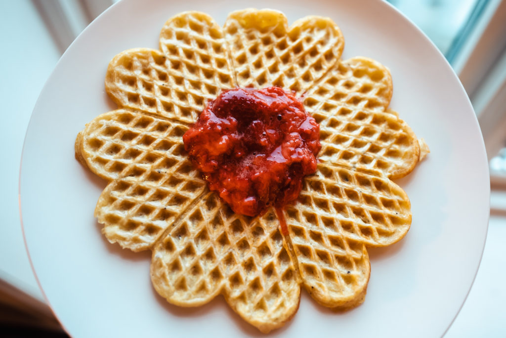 Norwegian vafler with strawberries