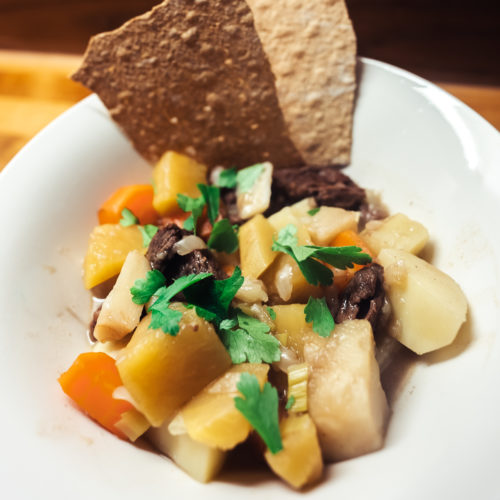 brun lapskaus Norwegian beef and vegetable stew