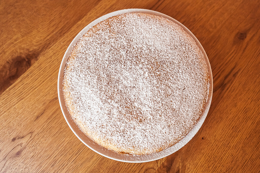 cardamom cake sprinkled with powdered sugar