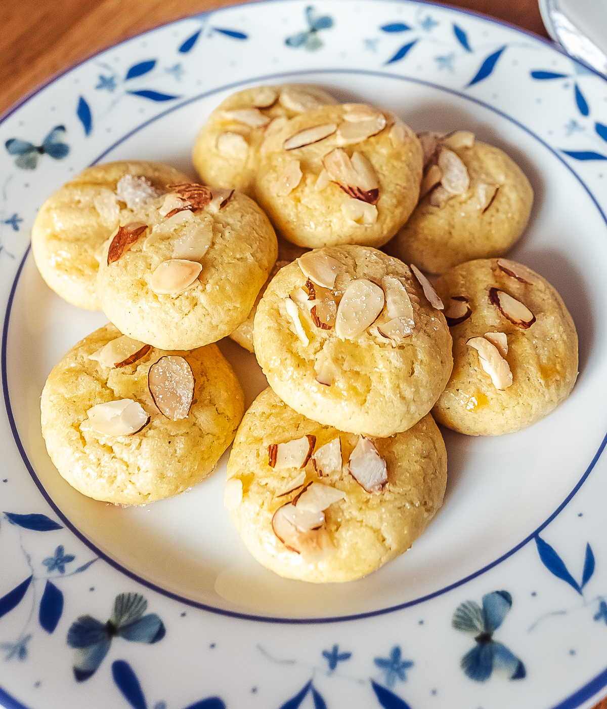 Norwegian butter cookies (serinakaker)