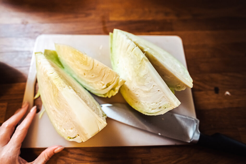 slicing cabbage for fårikål