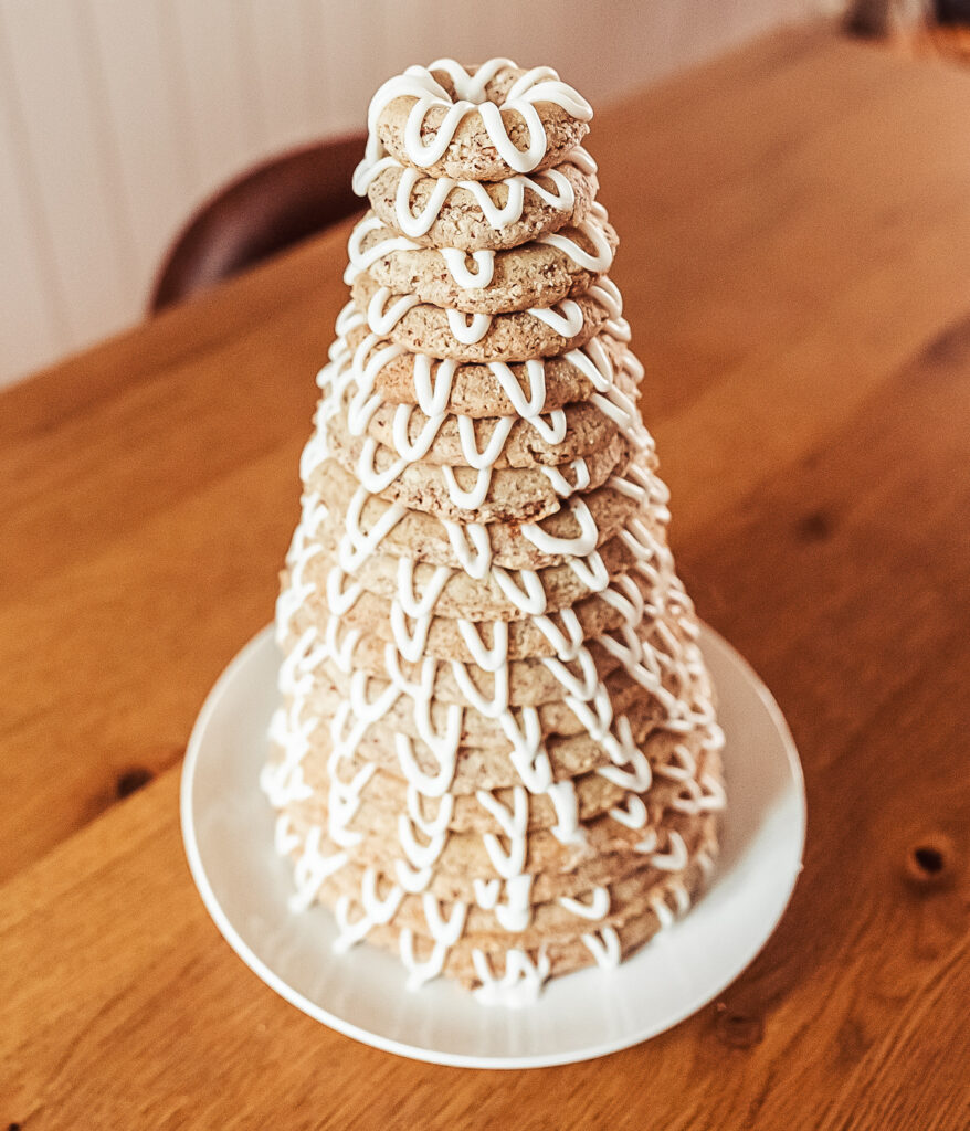 Norwegian kransekake