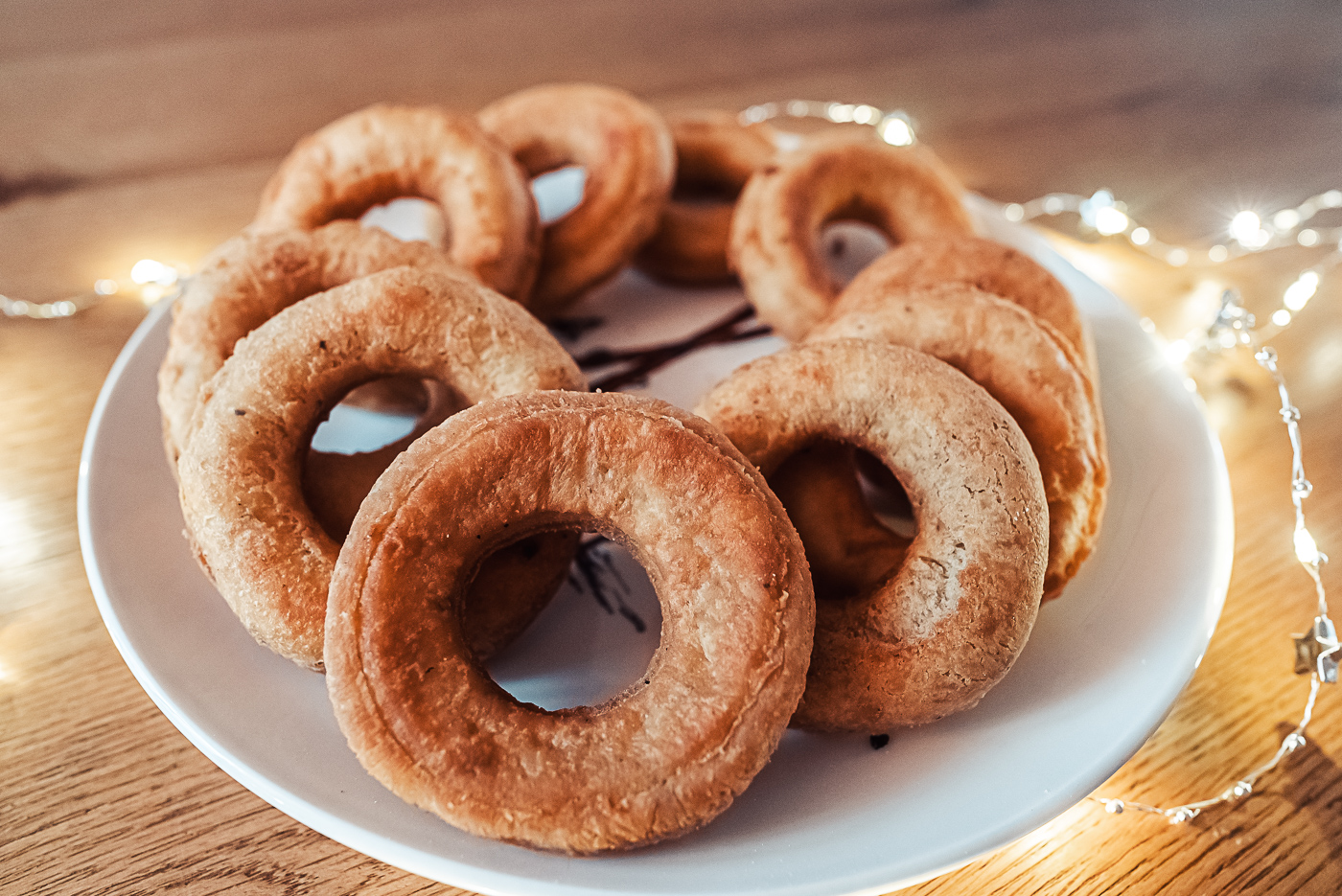 Norwegian smultring doughnuts