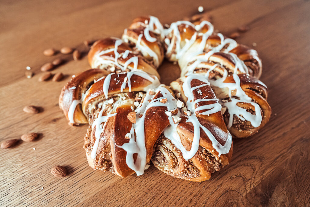 frosted almond kringle