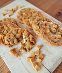 Norwegian brown cheese white chocolate cookies