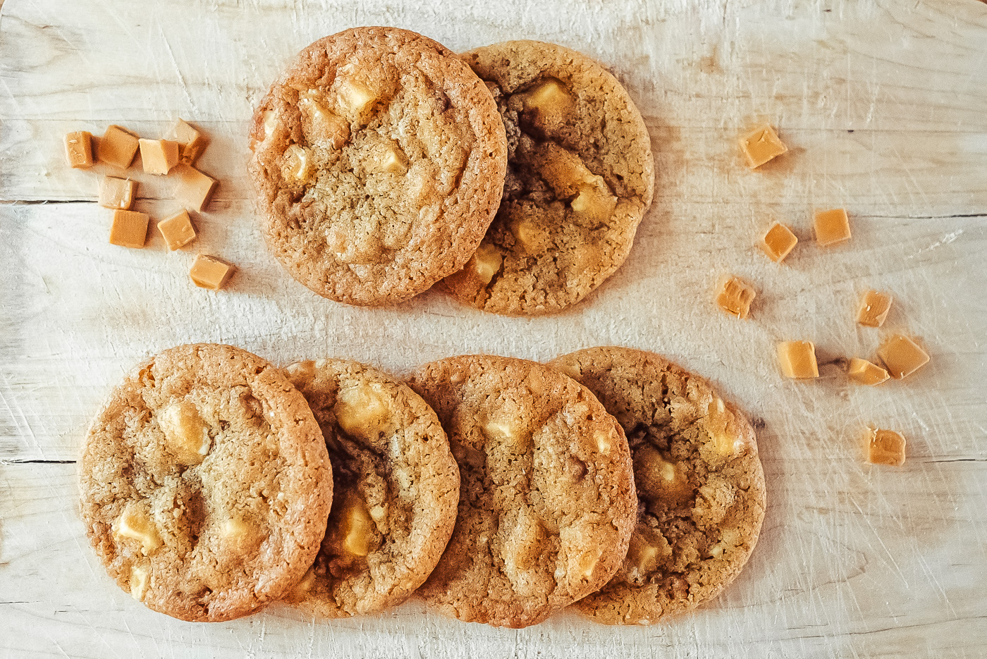 Norwegian brown cheese and white chocolate cookies