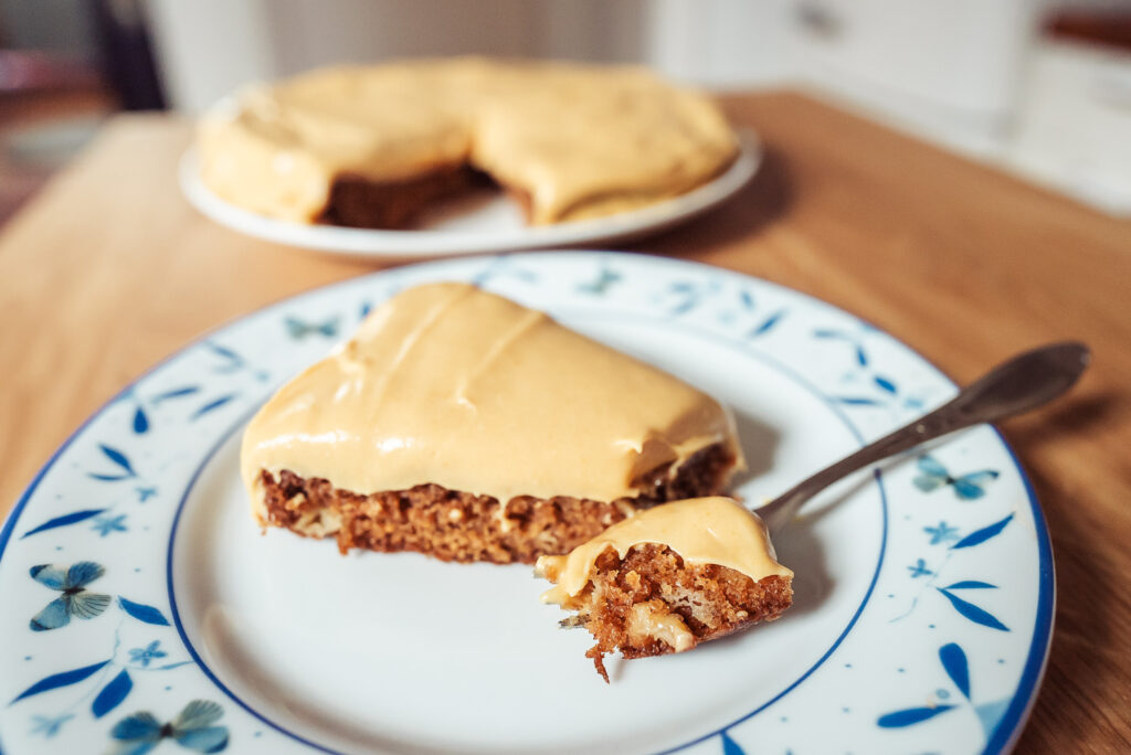 Norwegian apple cinnamon cake with brown cheese frosting