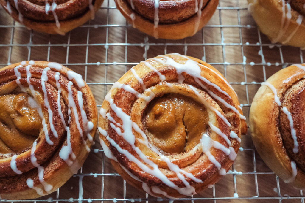 Scandinavian pumpkin cinnamon buns