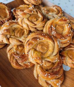pumpkin pie cinnamon buns
